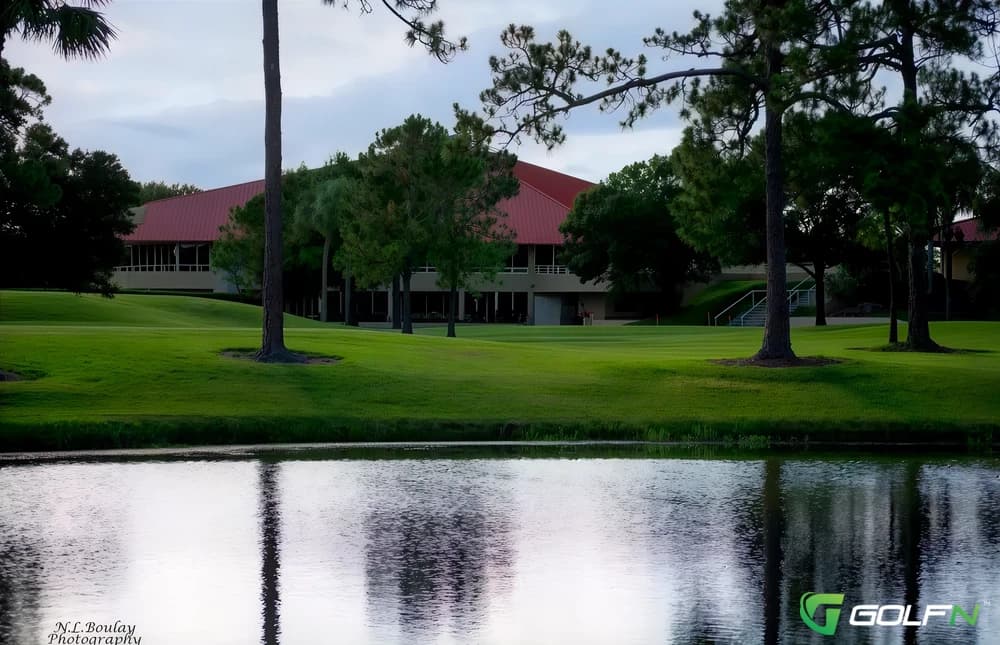 Meadowoods Golf And Tennis Club in Fort Pierce, Florida — semi-private, 18-hole golf course, designed by Charles Ankrom