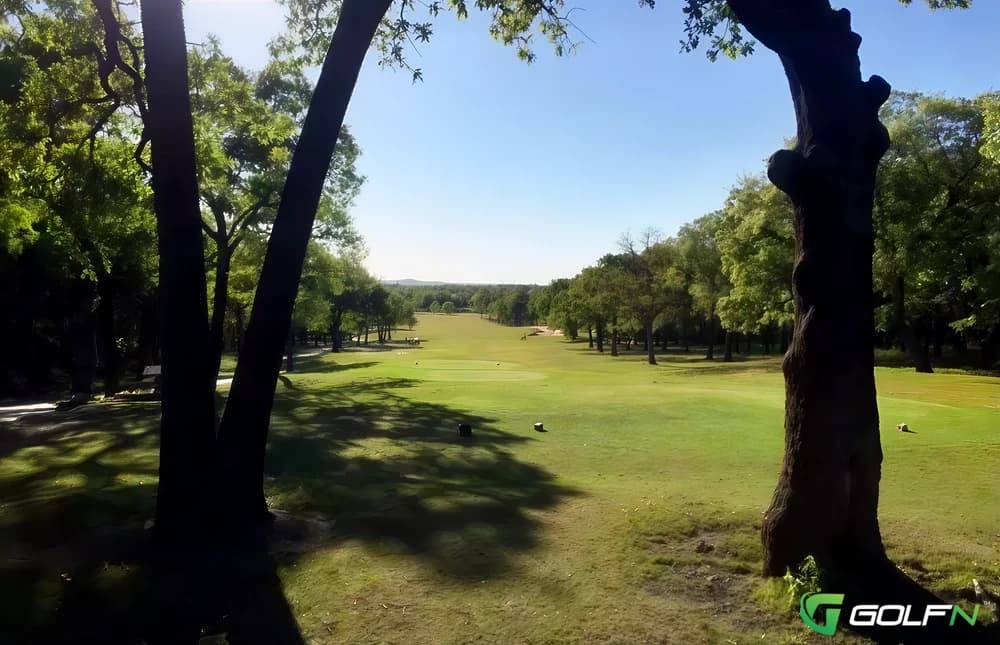 Oakmont Country Club in Corinth, Texas — private, 18-hole golf course, designed by Don January