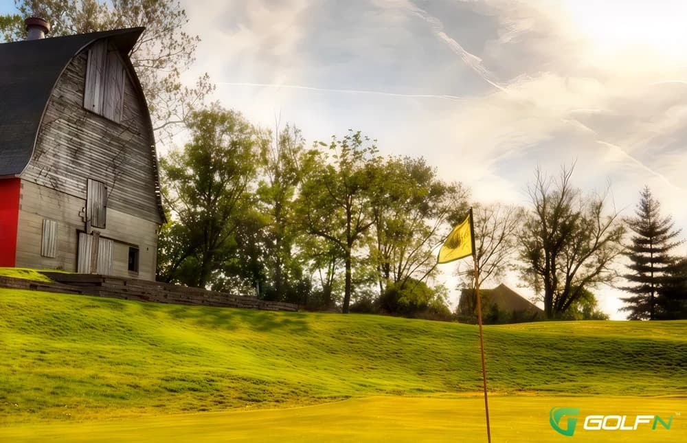 Woodlands Golf Club in Alton, Illinois — public, 18-hole golf course, designed by Terry & Bruce Hansen