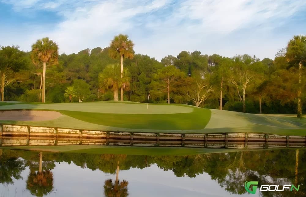 Atlantic Beach Country Club in Atlantic Beach, Florida — private, 18-hole golf course, designed by Ernie Smith (1958)