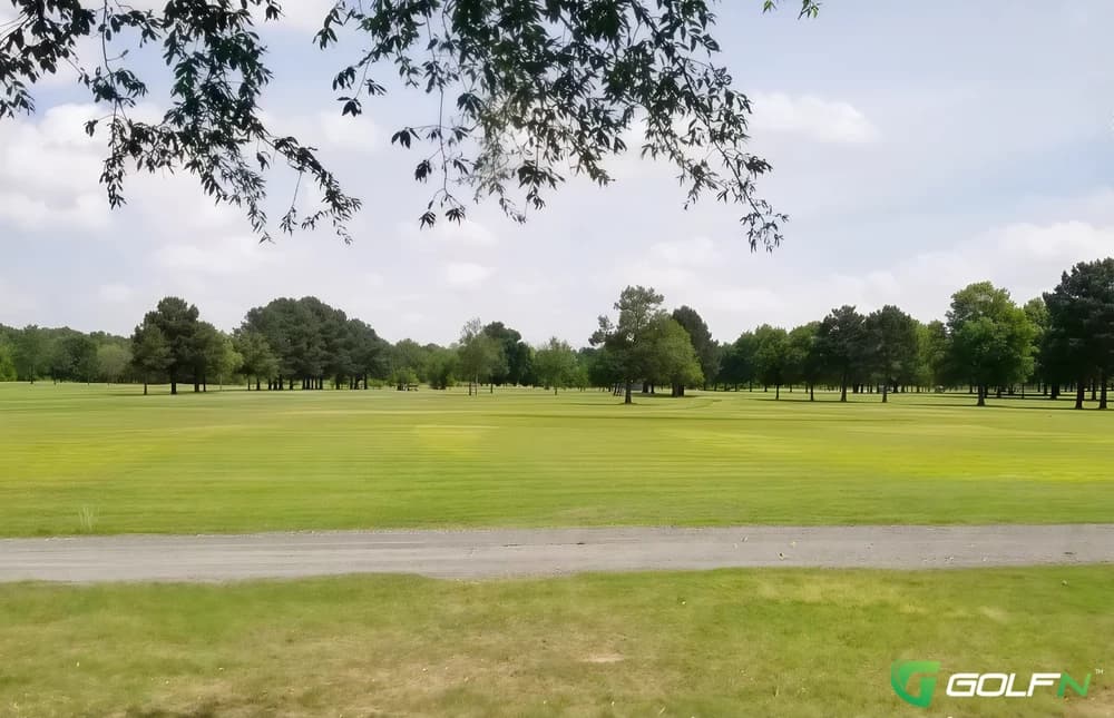 Village Creek Golf Club in Newport, Arkansas — private, 18-hole golf course