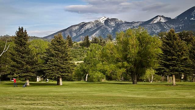 Hidden Valley Golf & Country Club in Livingston, Tennessee — semi-private, 9-hole golf course