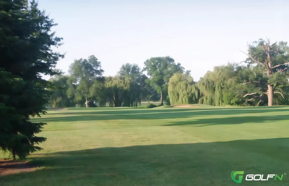Glenhurst Golf Course in Redford, Michigan — public, 18-hole golf course