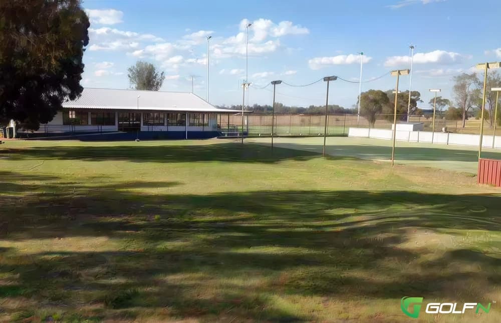 Condamine Golf Club in Condamine, Queensland β semi-private, 18-hole golf course