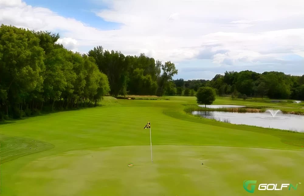 Centerbrook Golf Course in Brooklyn Center, Minnesota — public, 9-hole golf course, designed by Donald Brauer