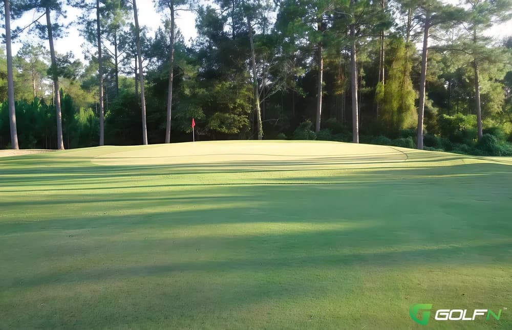 Evans Heights Golf Club in Claxton, Georgia — semi-private, 9-hole golf course, designed by Don Cottle, Jr. (1966)