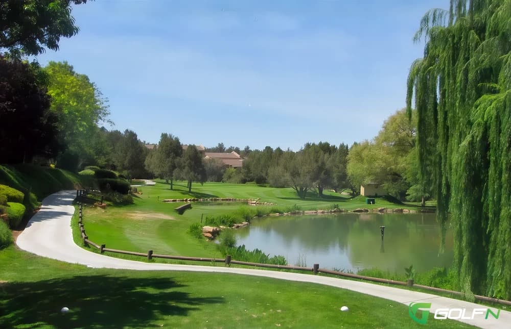 Canyon Mesa Country Club in Sedona, Arizona — public, 9-hole golf course, designed by Jack Snyder (1985)