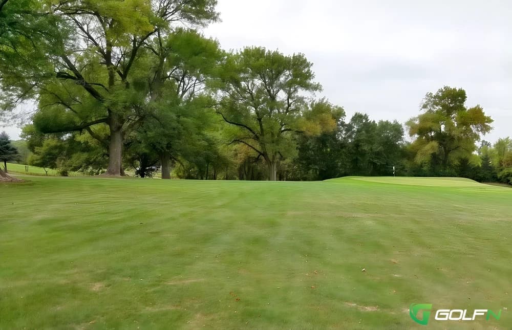 Elks Fairview Golf Course in Keokuk, Iowa — private, 9-hole golf course