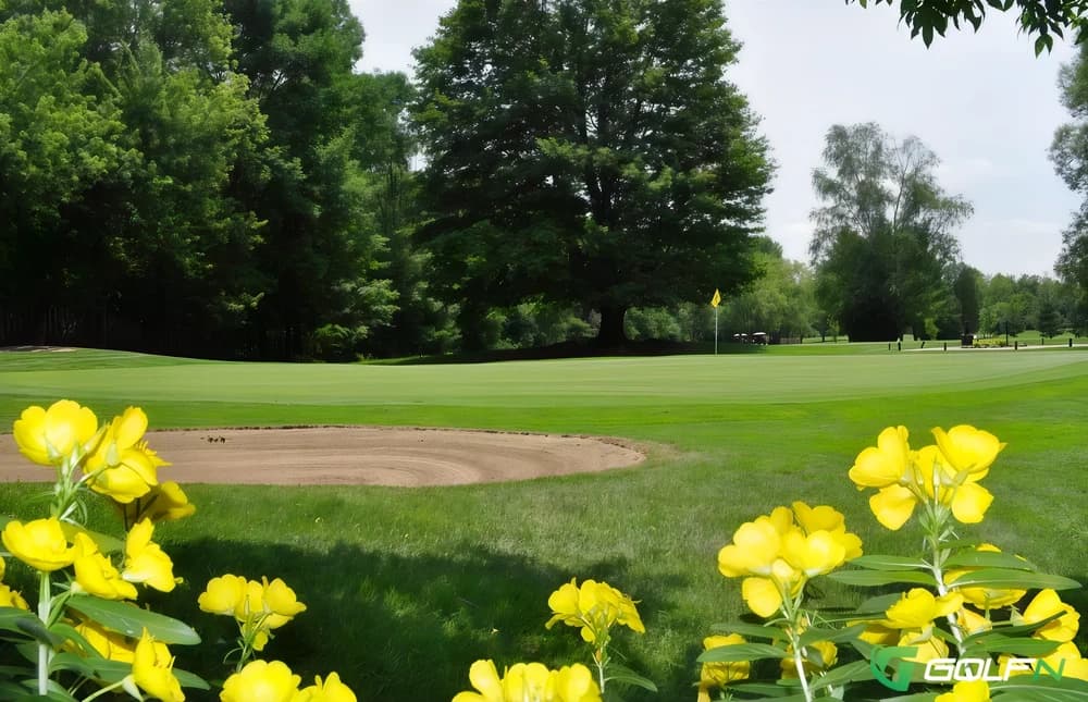 Cambridge Golf & Country Club in Cambridge, Ontario — semi-private, 18-hole golf course, designed by C. E. Robbie Robinson