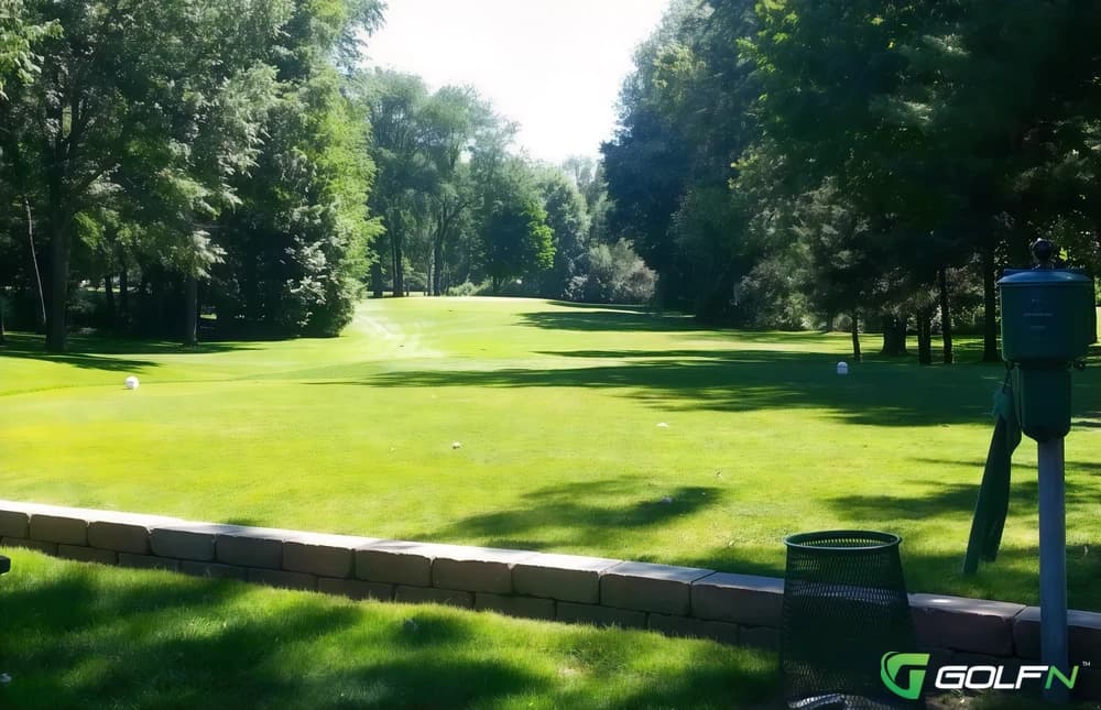 Ironwood Golf Course in Byron Center, Michigan — public, 18-hole golf course