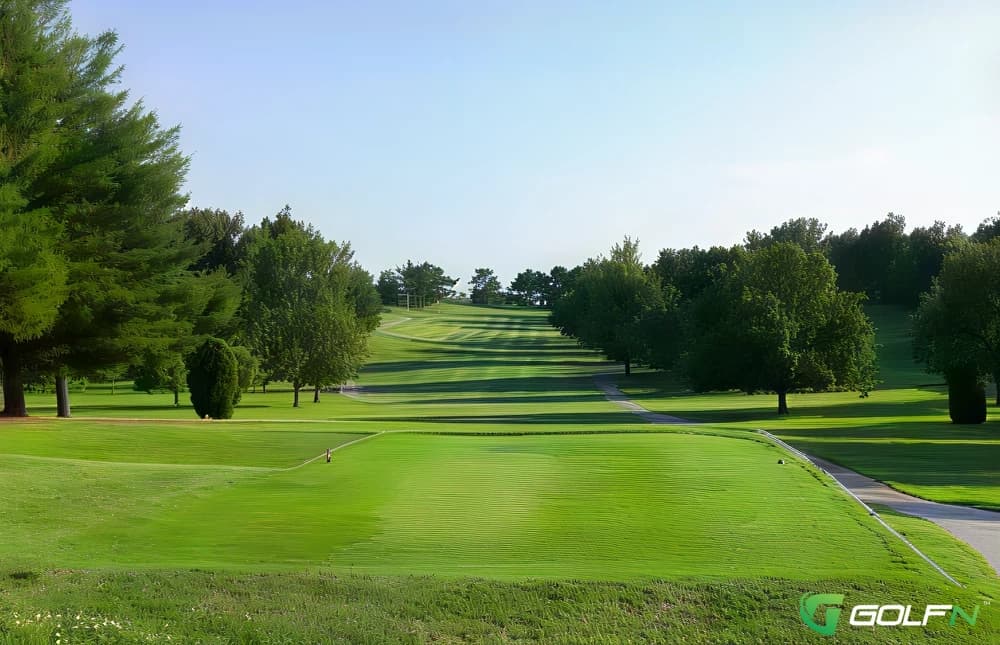 Windridge Country Club in Owensboro, Kentucky — private, 18-hole golf course