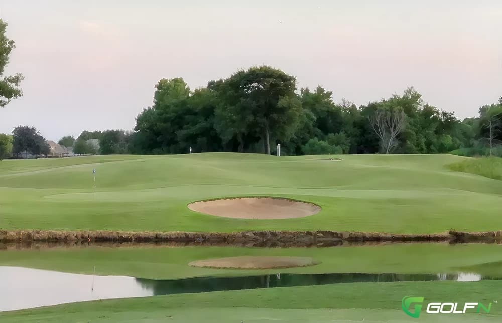 White Hawk Golf Club in Bixby, Oklahoma — public, 18-hole golf course, designed by Randy Heckenkemper (1994)
