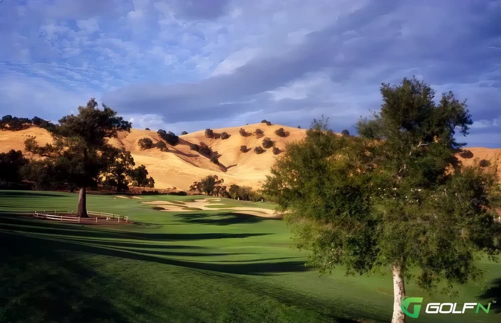 Paradise Valley Golf Course in Fairfield, California — public, 18-hole golf course, designed by Robert Muir Graves (1993)