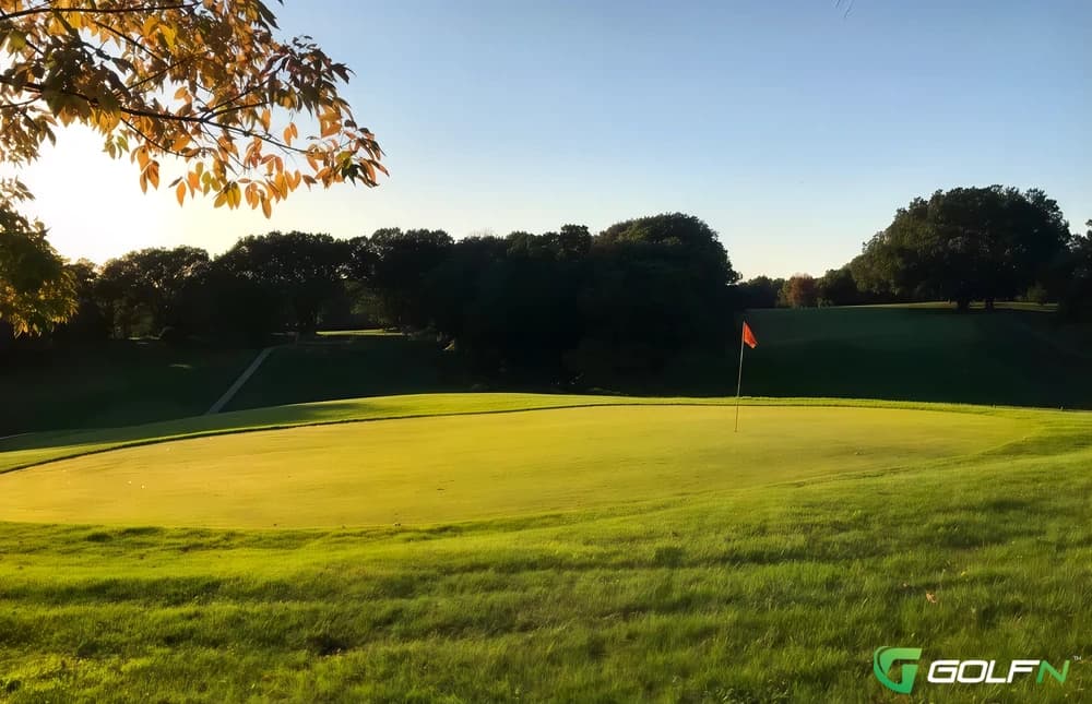 Macon Country Club in Macon, Missouri — semi-private, 9-hole golf course