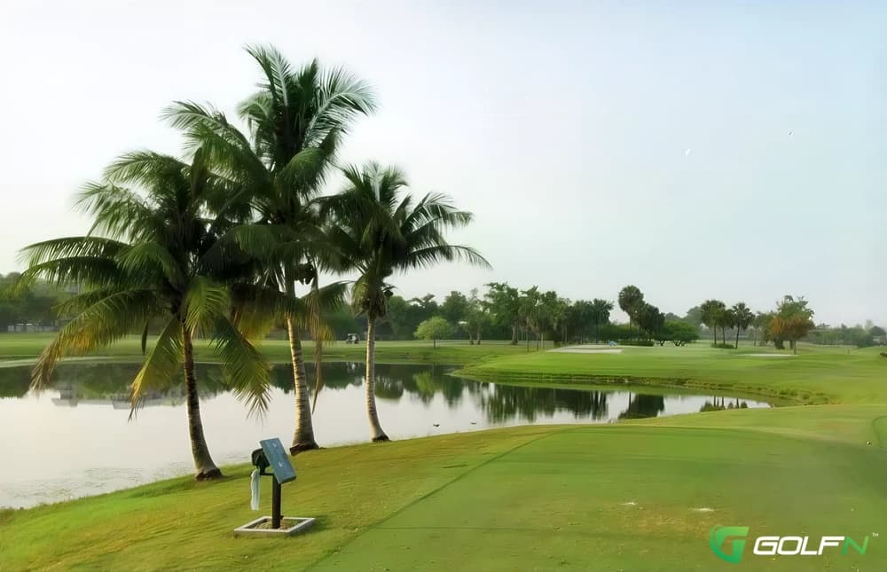 Briar Bay Golf Course in Miami, Florida — public, 9-hole golf course, designed by Robert von Hagge (1975)