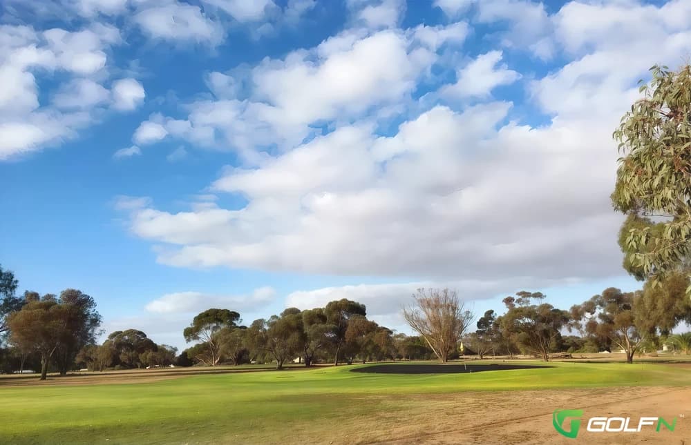 Wallaroo Golf Club in Wallaroo, South Australia β public, 18-hole golf course