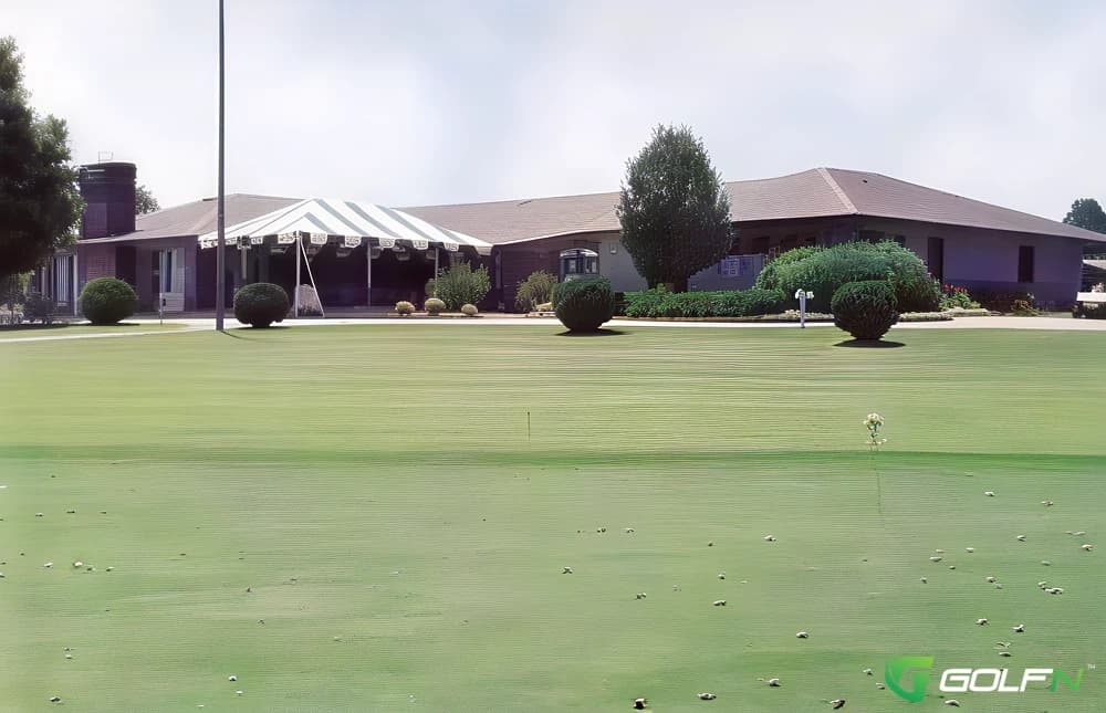 Red Fox Country Club in Tryon, North Carolina — semi-private, 18-hole golf course, designed by Ellis Maples (1966)