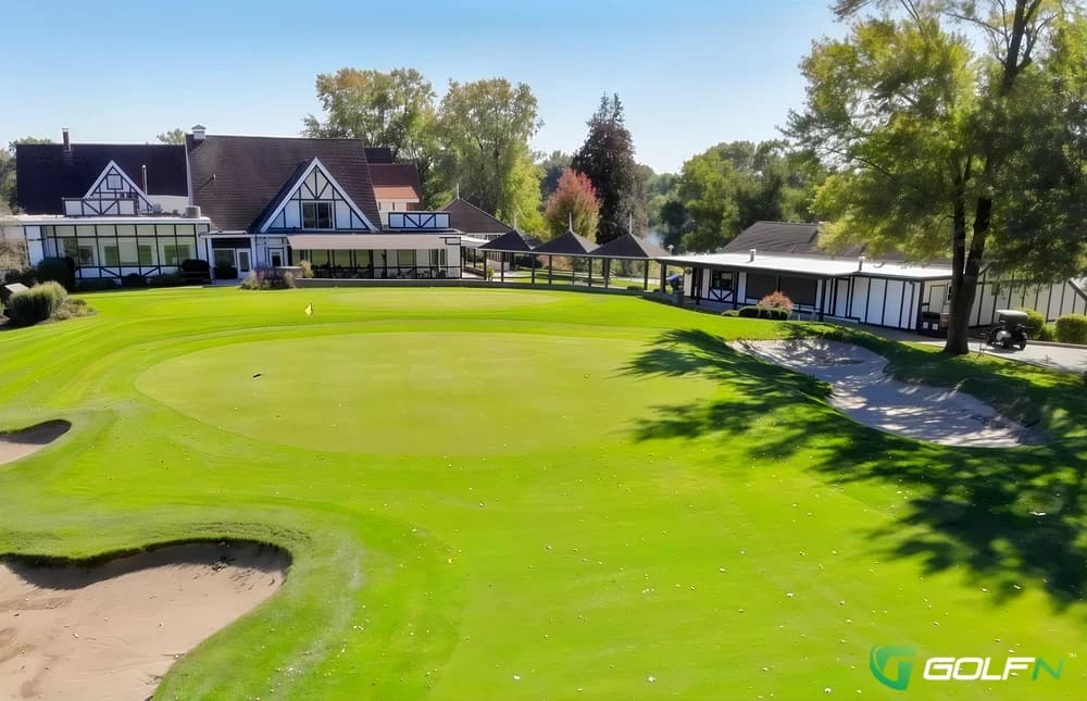 Soangetaha Country Club in Galesburg, Illinois — private, 18-hole golf course, designed by Tom Bendelow