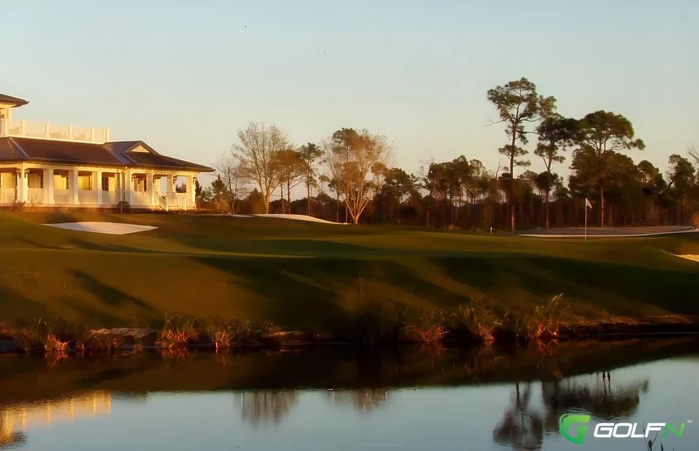 West-Mcarthur Golf Club in Hobe Sound, Florida — 18-hole golf course, designed by Tom Fazio (2002)