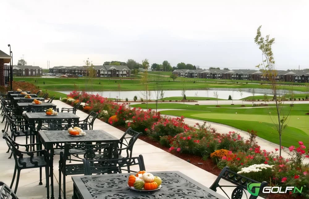 Links At Lincoln Golf & Country Club in Lincoln, Nebraska — 9-hole golf course, designed by Lyndy Lindsey (2007)