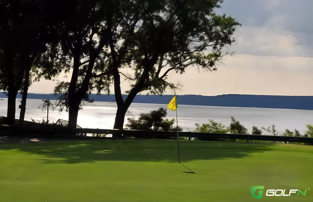 Coves Golf Club in Afton, Oklahoma — private, 18-hole golf course, designed by Brent Wadsworth (1987)
