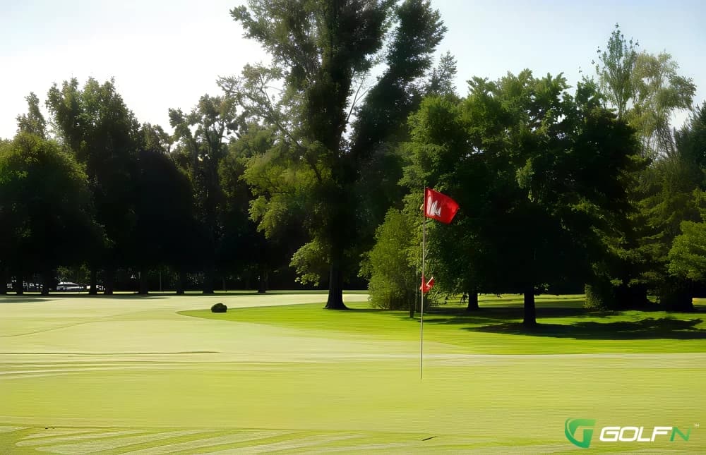 Signal Point Club in Niles, Michigan — private, 18-hole golf course, designed by Robert B. Harris (1963)