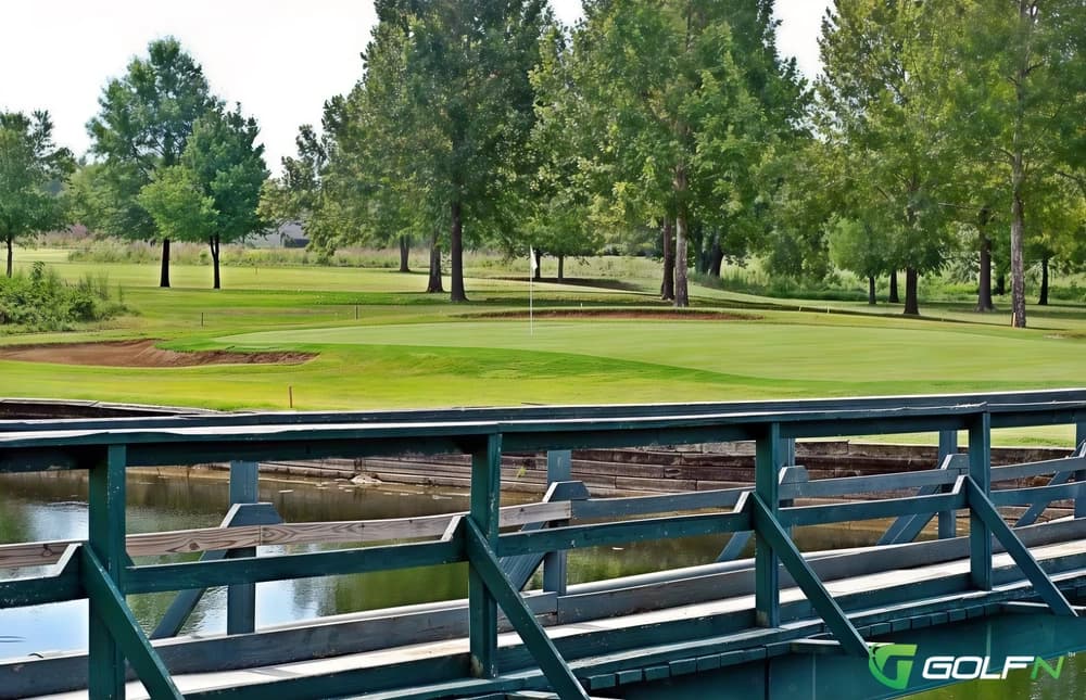Madisonville Community Golf Course in Madisonville, Kentucky — semi-private, 18-hole golf course