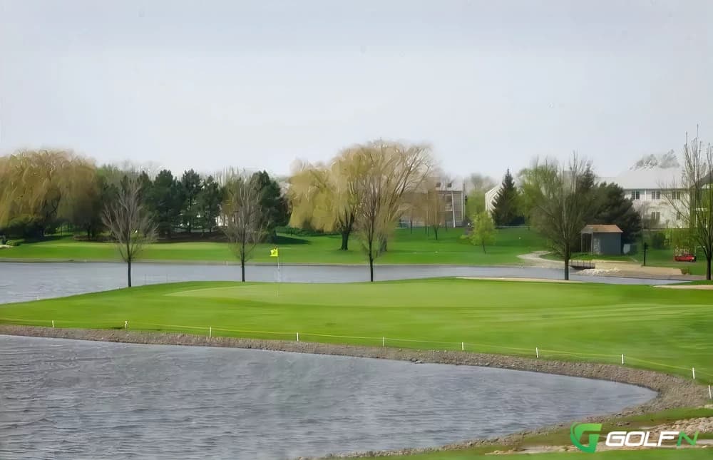 Walnut Greens Golf Course in Schaumburg, Illinois — public, 9-hole golf course, designed by Ken Killian