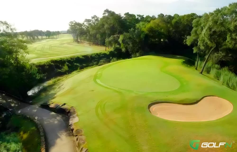 Pines - Timber Creek Golf Club in Friendswood, Texas — public, 27-hole golf course, designed by Jay Rivere (2001)