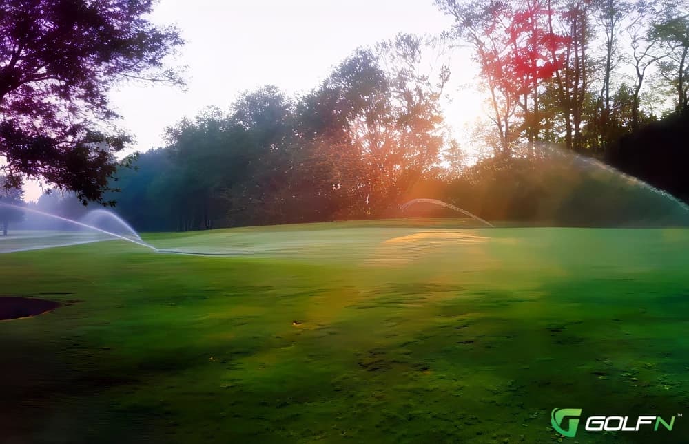 Lone Cedar Golf Course in Eastland, Texas — semi-private, 18-hole golf course, designed by Mena Uink