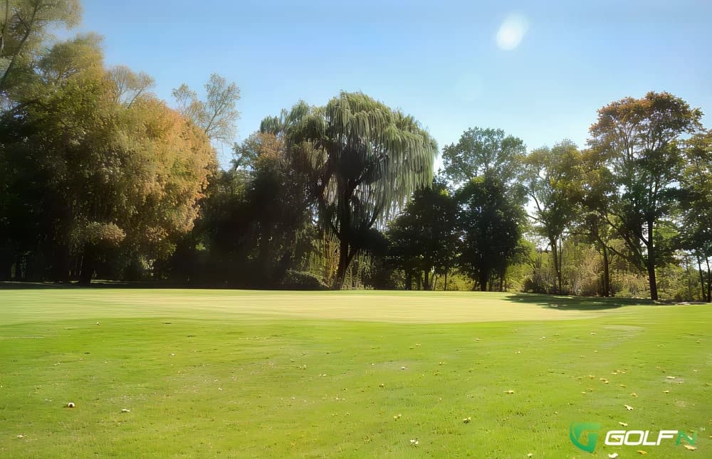 Whispering Willows Golf Course in Livonia, Michigan — public, 18-hole golf course, designed by Mark DeVries