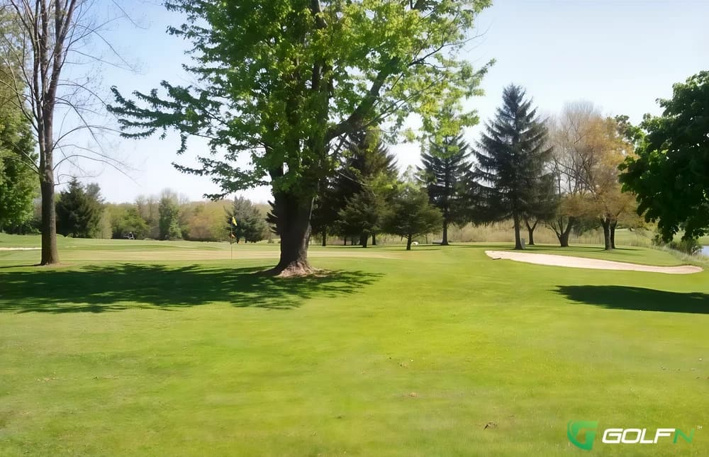 Batavia Country Club in Batavia, New York — semi-private, 18-hole golf course