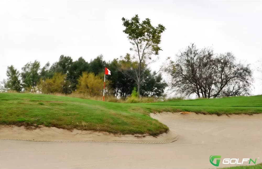 Landsmeer Golf Club in Orange City, Iowa — public, 18-hole golf course, designed by Donald Sechrest (1995)