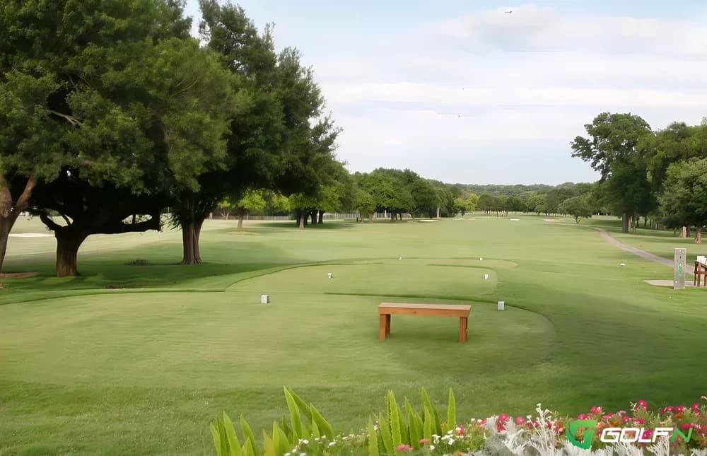 Golf Club of Dallas in Dallas, Texas — semi-private, 18-hole golf course, designed by Press Maxwell (1953)