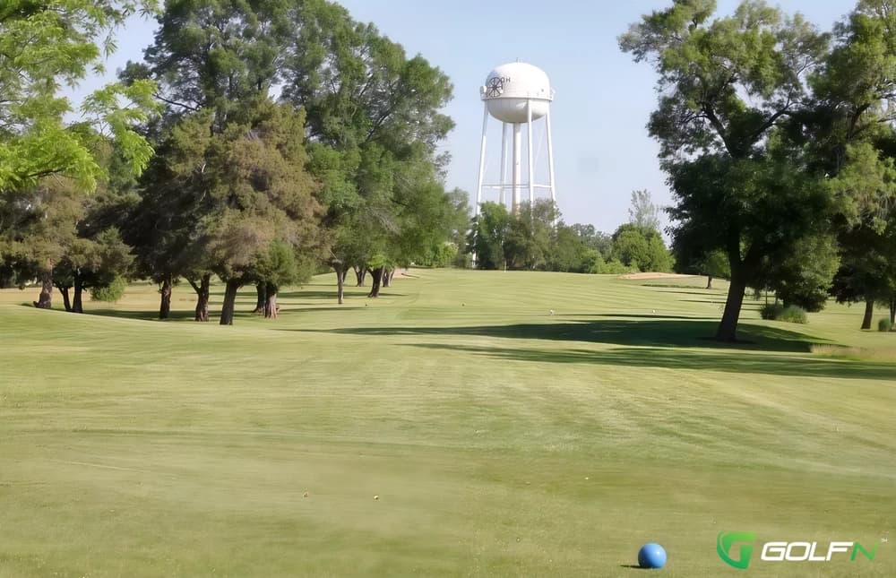 Red Barn Golf Course in Rockton, Illinois — public, 9-hole golf course, designed by Larry Packard (1961)