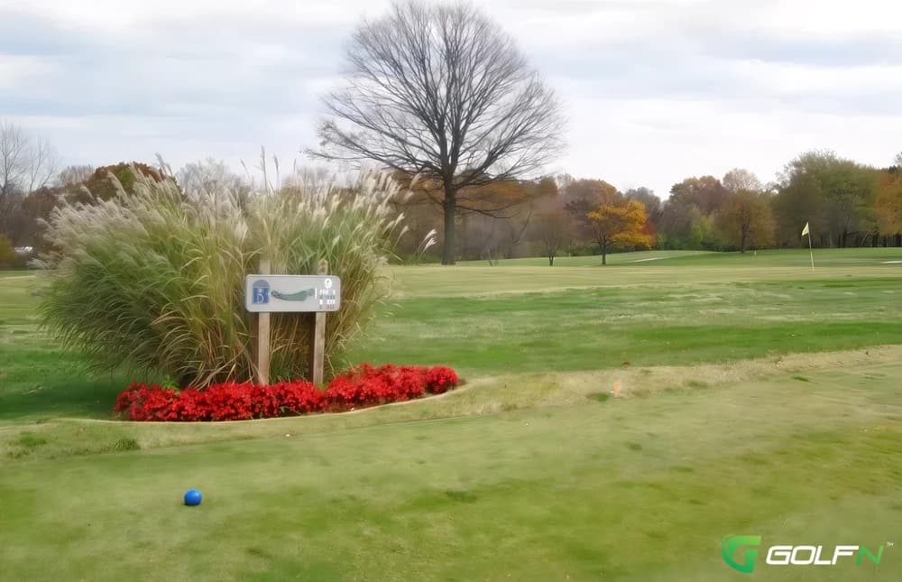 Berry Hill Golf Course in Bridgeton, Missouri — public, 9-hole golf course