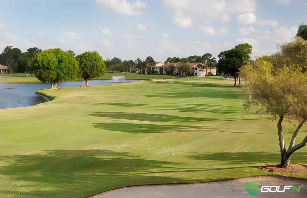East - Eastpointe Country Club in Palm Beach Gardens, Florida — private, 18-hole golf course, designed by Tom Fazio (1982)