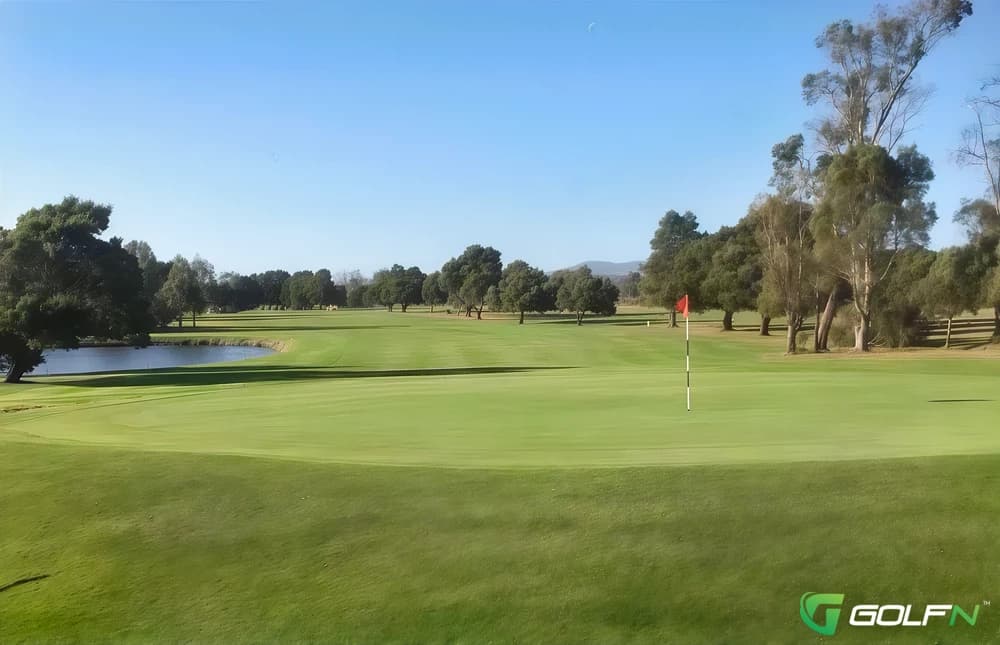 Thirlstane Golf Club in Thirlstane, Tasmania β public, 18-hole golf course, designed by Peter Toogood (1980)