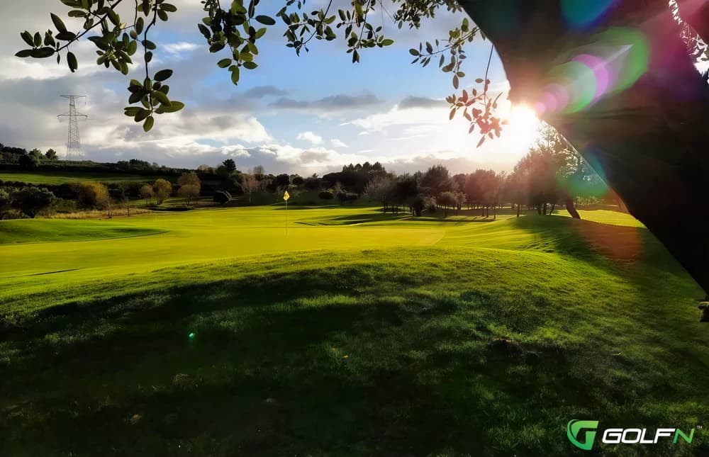 River - Corrstown Golf Club in Kilsallaghan, Dublin โ private, 27-hole golf course, designed by Manuel Pinero (1999)