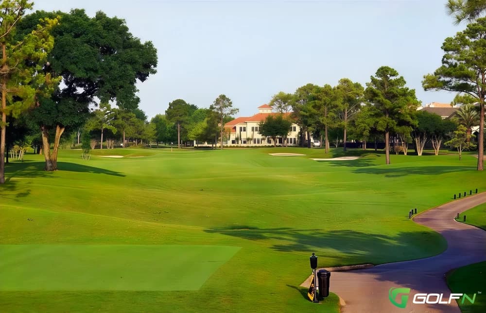 Royal Oaks Country Club in Houston, Texas — private, 18-hole golf course, designed by Fred Couples (2000)