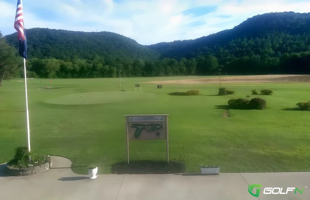 Estill County Golf Club in Irvine, Kentucky — private, 9-hole golf course