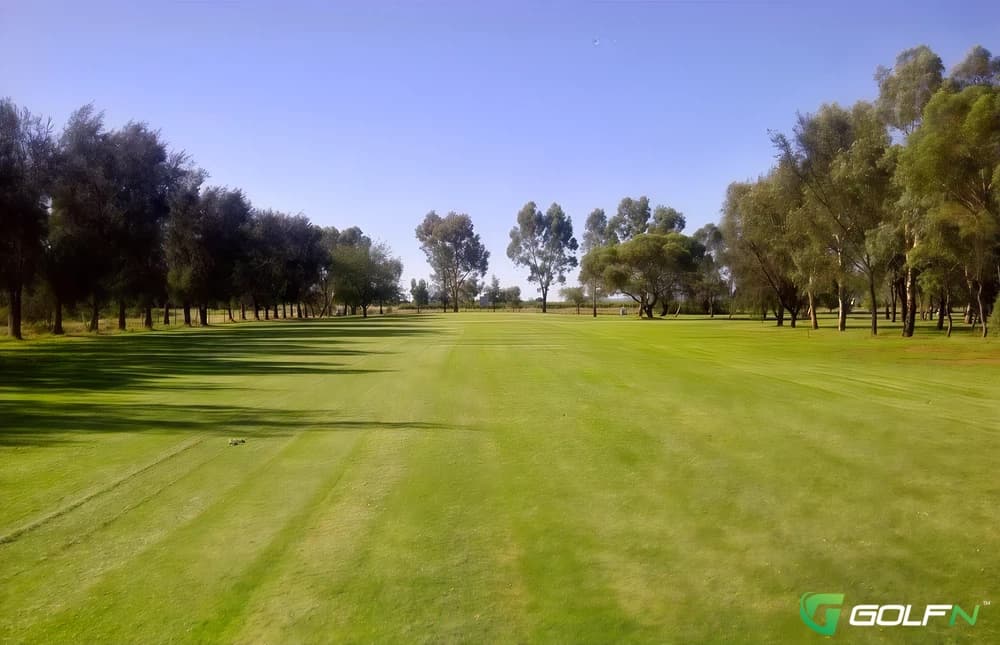 Creeks Bend Golf Club in Hixson, Tennessee — private, 18-hole golf course