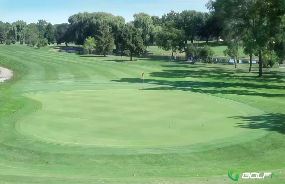 Green Lea Golf Course in Albert Lea, Minnesota — public, 18-hole golf course