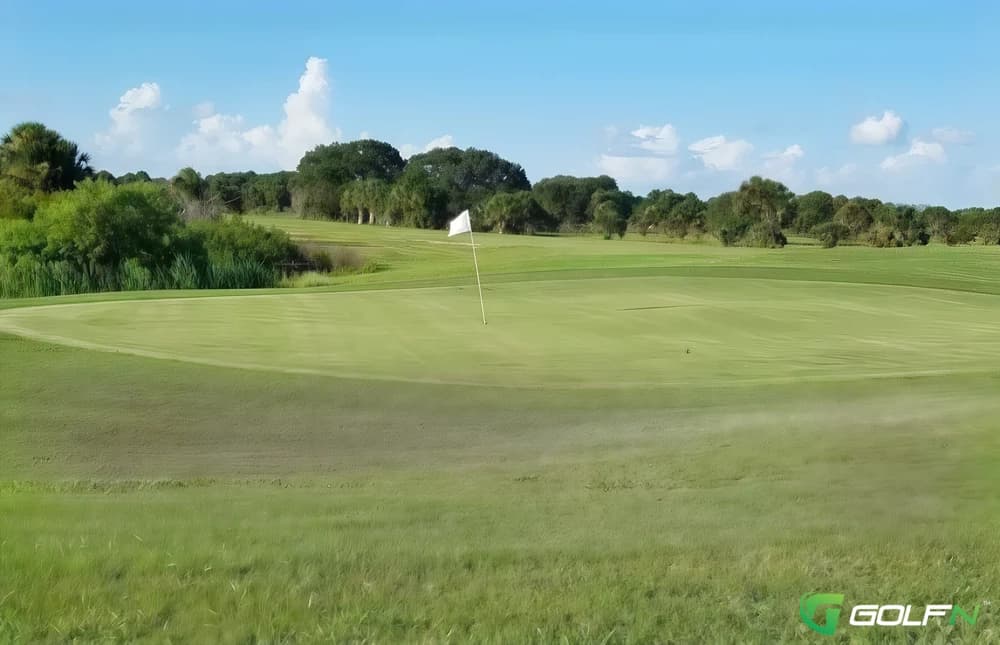 Glades Resort & Golf Course in Moore Haven, Florida — resort, 9-hole golf course, designed by Mark Sauger (1975)