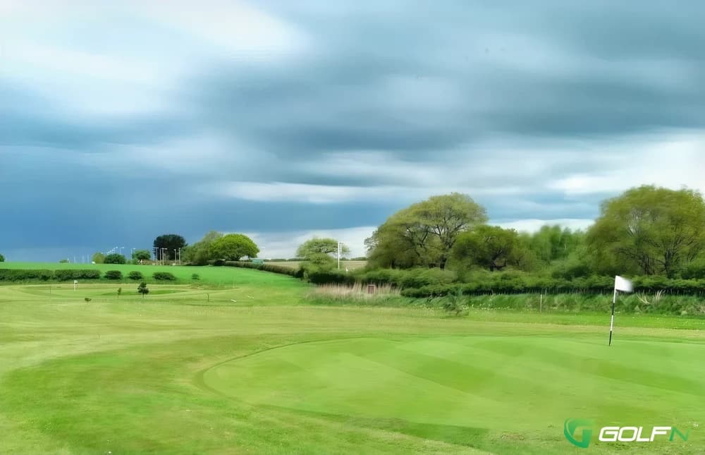 Haywood Oaks Golf And Country Club in Oxton , England — public, 18-hole golf course