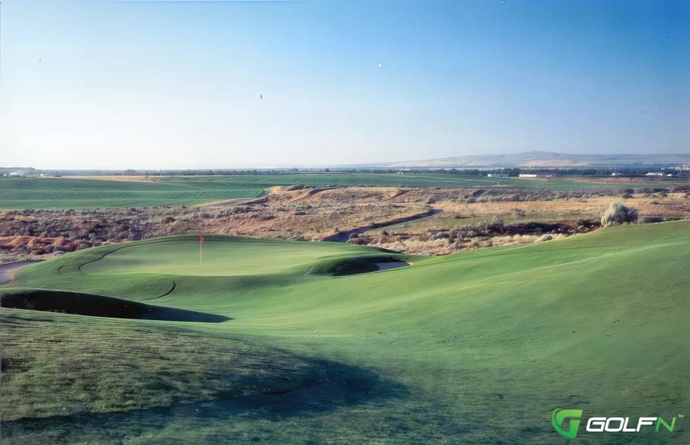 Horn Rapids Golf Club in Richland, Washington — semi-private, 18-hole golf course, designed by Keith Foster (1994)