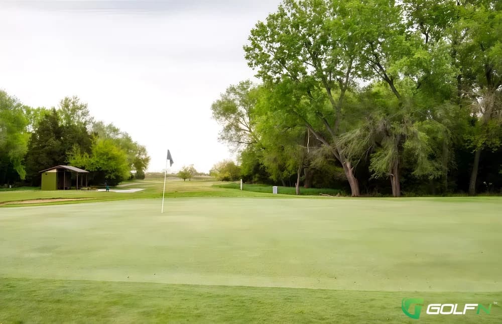 Willowbrook Golf Course in Hutchinson, Kansas — 9-hole golf course, designed by Jim Colbert