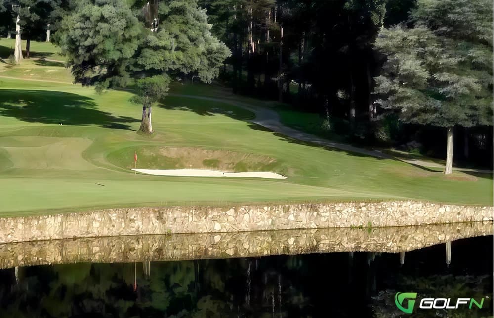 Pinewood Country Club in Asheboro, North Carolina — private, 18-hole golf course, designed by Tom Jackson