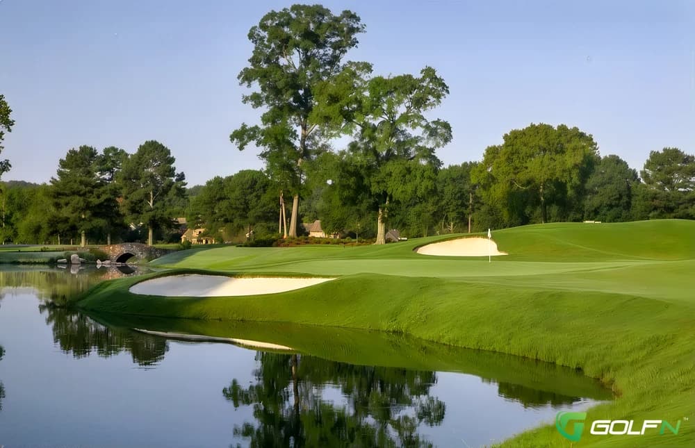 Horseshoe Bend Country Club in Roswell, Georgia — private, 18-hole golf course, designed by Joe Lee (1974)