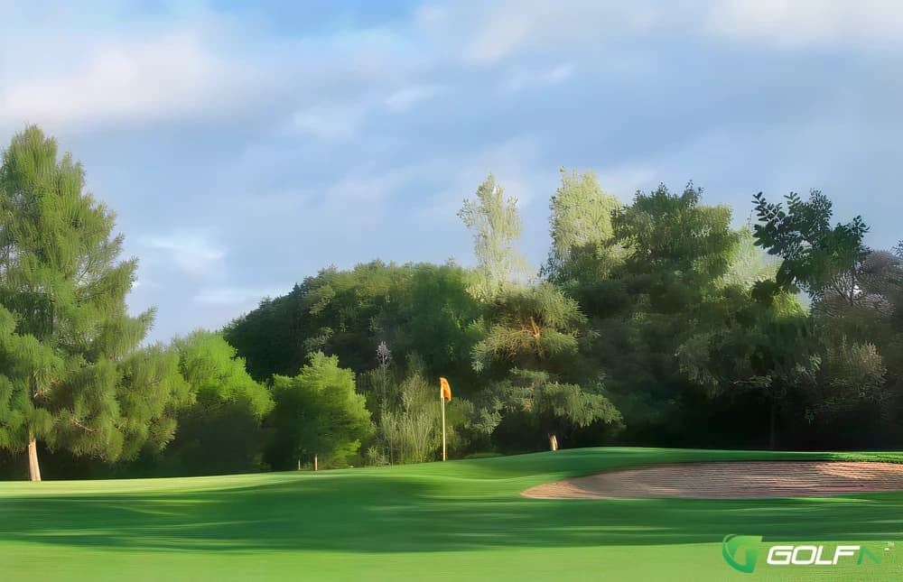 Foxfire Golf Course in Baldwinsville, New York — public, 18-hole golf course, designed by Hal Purdy